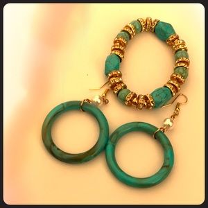 Bracelet and earrings sets